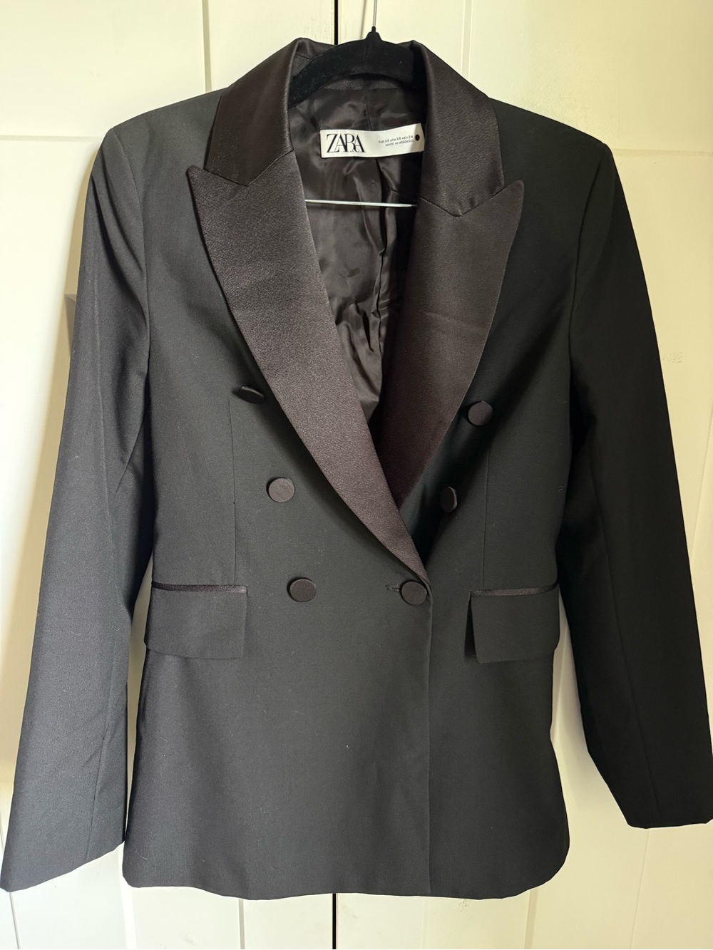 Zara Black Satin Lapel Double-Breasted Blazer size XS, like new. - Picture 2 of 6